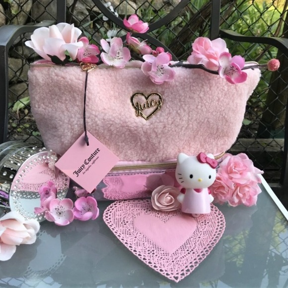 Juicy Couture Handbags - JUICY COUTURE Baby Pink Sherpa Top Zip Cosmetic Bag w Metallic Zip Base *BNIP